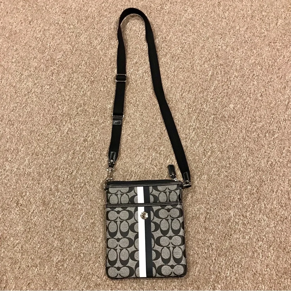 Coach Black and White Crossbody Bag - Picture 4 of 9